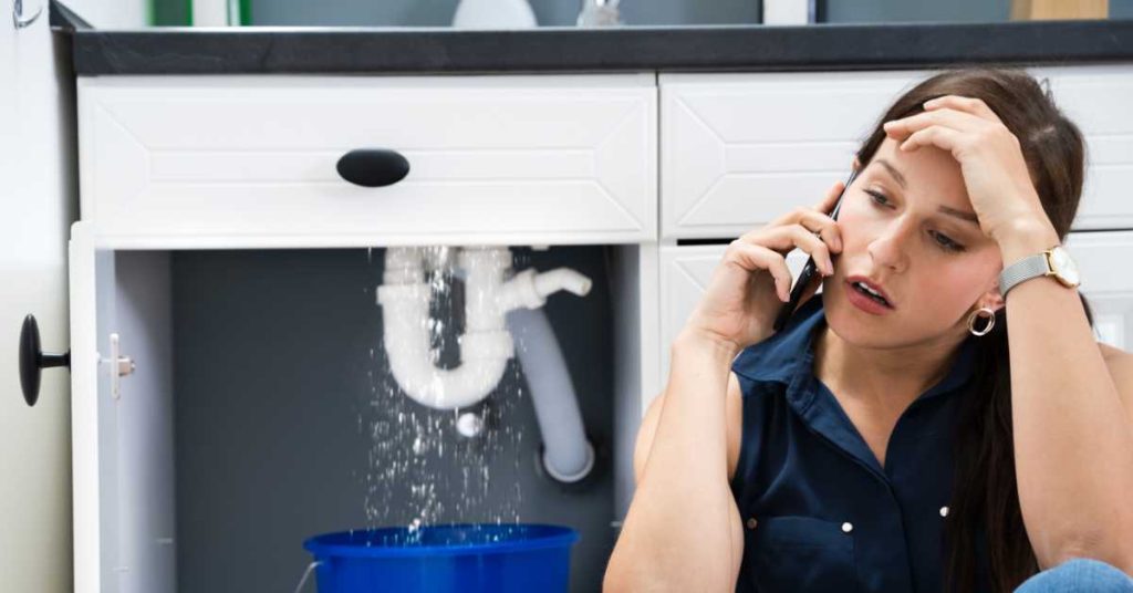 Does Homeowners Insurance Cover Water Damage From Burst Pipes Or Plumbing Leaks